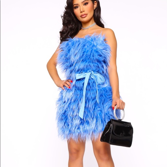 Dress - Picture 1 of 4